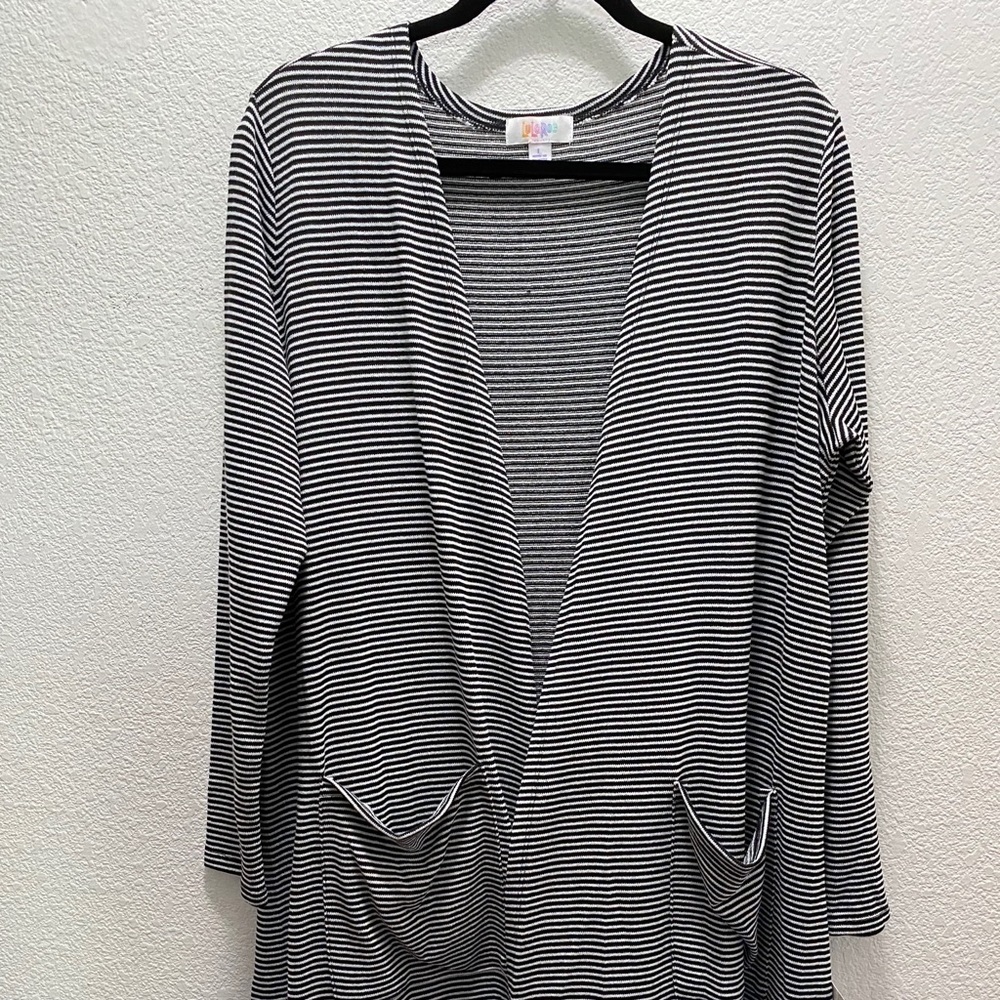 NWT-LuLaRoe L Sarah Duster